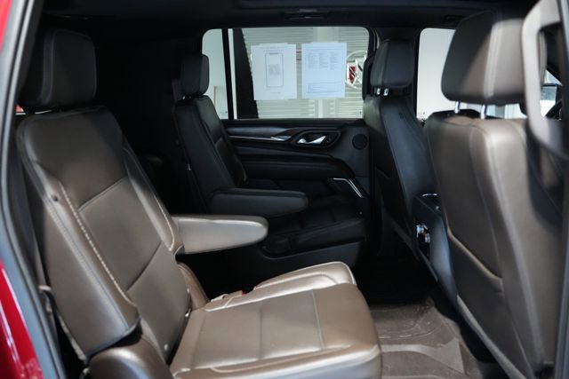 Used 2021 GMC Yukon XL Denali w/ Advanced Technology Package AWD/4WD image 19