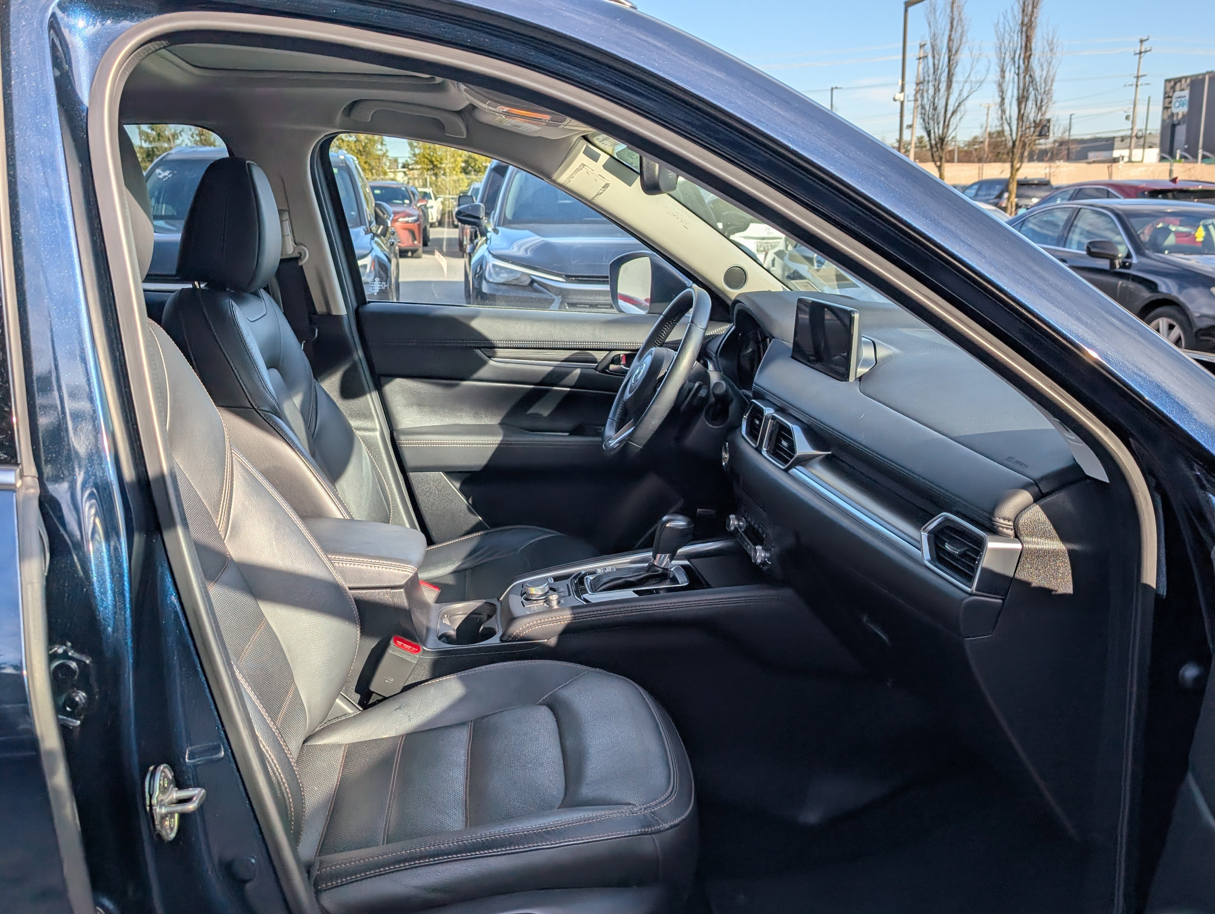 Used 2023 MAZDA CX-5 AWD 2.5 S w/ Premium Plus Pkg image 11