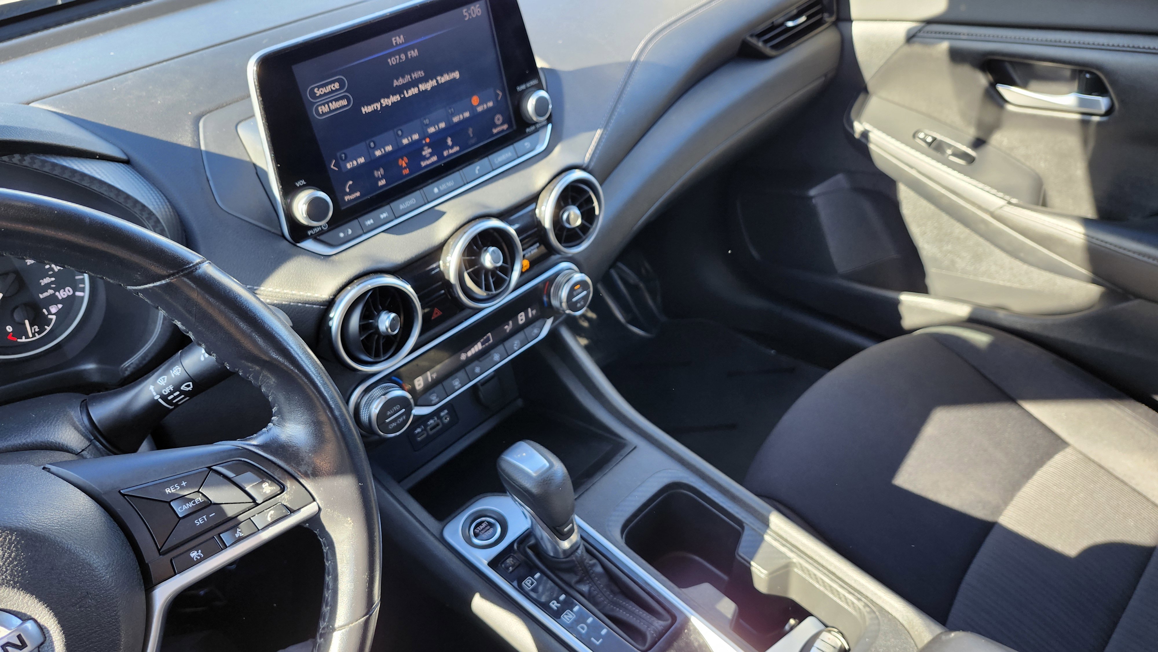 Used 2021 Nissan Sentra SV image 28