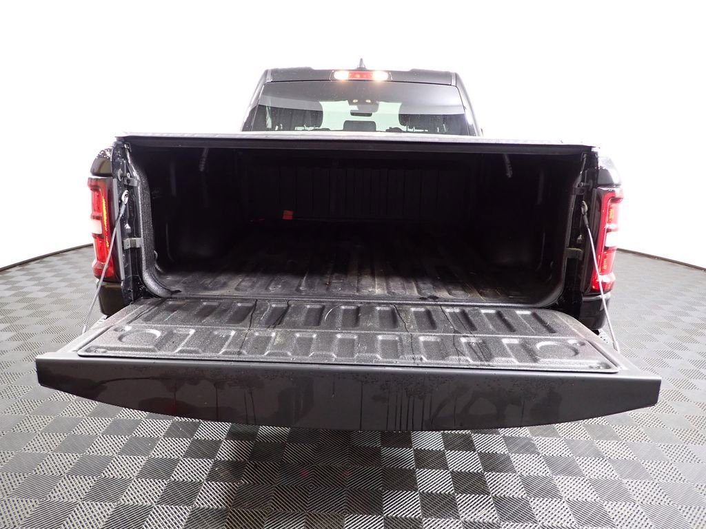 Used 2025 RAM 1500 Tradesman AWD/4WD image 18