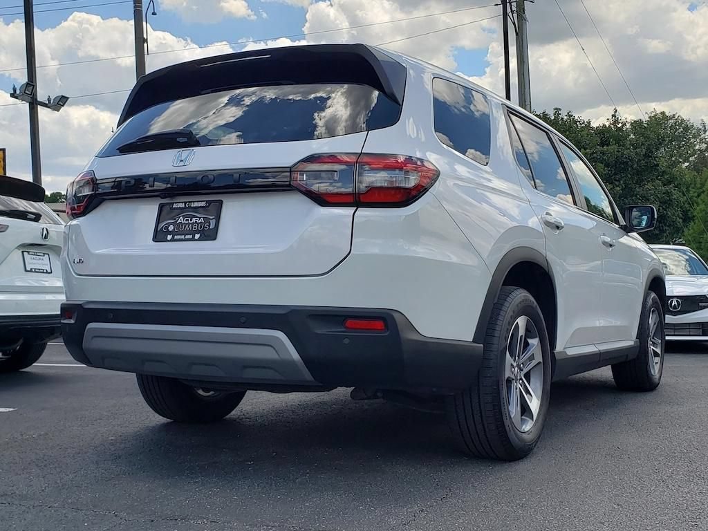 Used 2025 Honda Pilot EX-L image 9