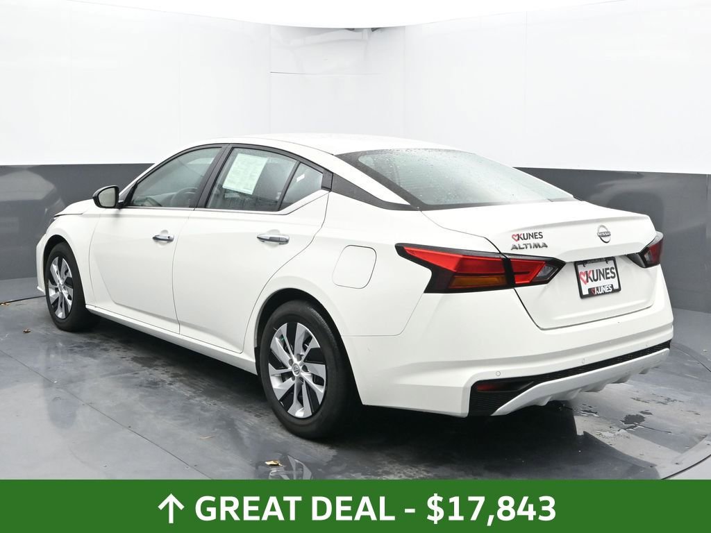 Used 2024 Nissan Altima 2.5 S FWD image 10