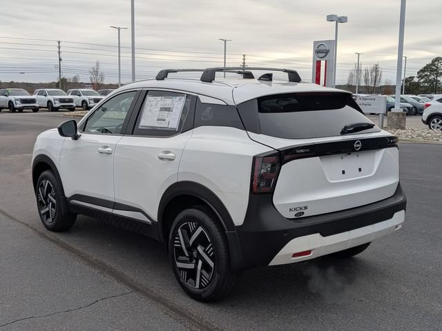 New 2026 Nissan Kicks SV w/ Cold Weather Package FWD image 5