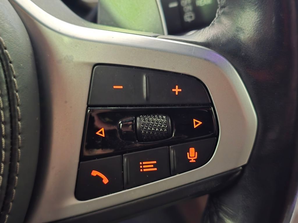 Used 2021 BMW X5 xDrive40i w/ M Sport Package image 21