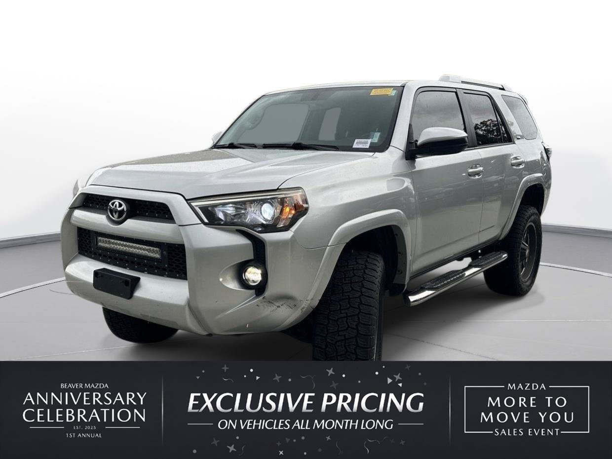 Used 2015 Toyota 4Runner SR5 AWD/4WD image 1