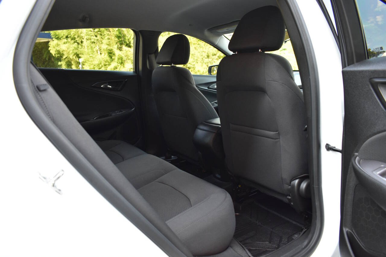 Used 2023 Chevrolet Malibu RS FWD image 11