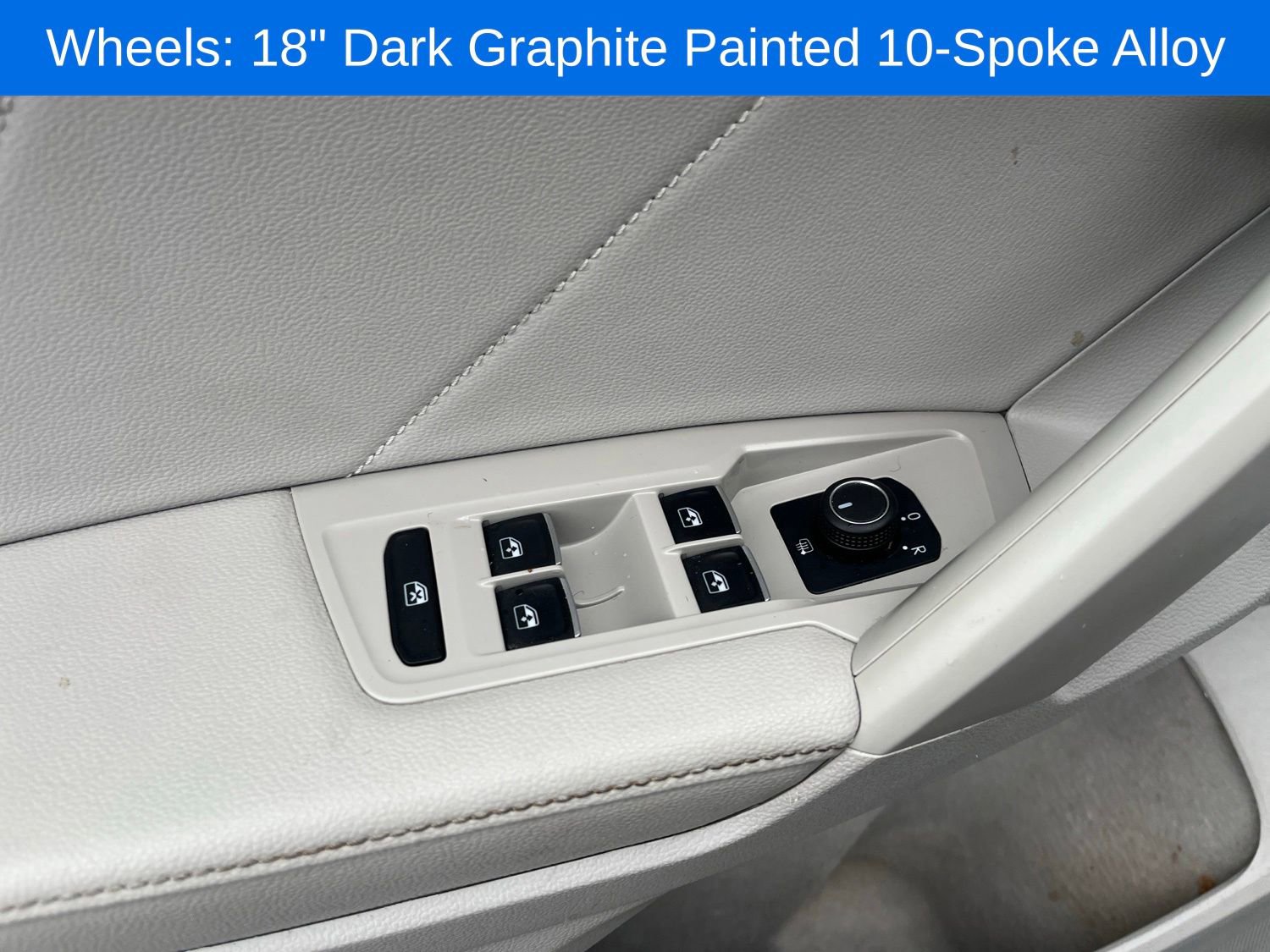 Used 2023 Volkswagen Tiguan SE w/ Panoramic Sunroof Package FWD image 14