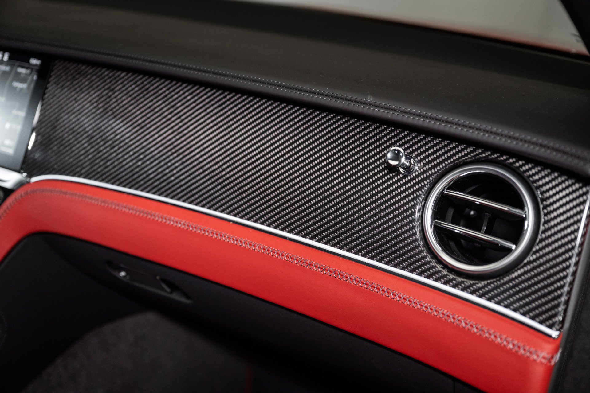 Used 2024 Bentley Continental GT V8 image 38