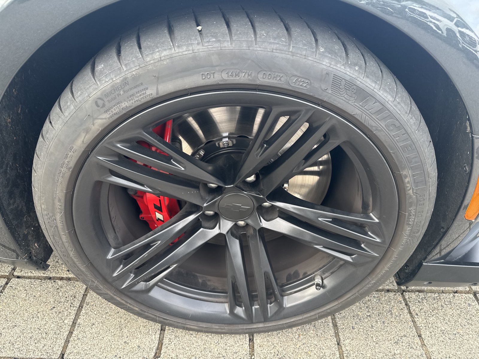 Used 2018 Chevrolet Camaro ZL1 RWD image 12