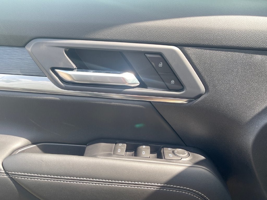 New 2026 GMC Terrain Elevation w/ Technology Package II FWD image 14