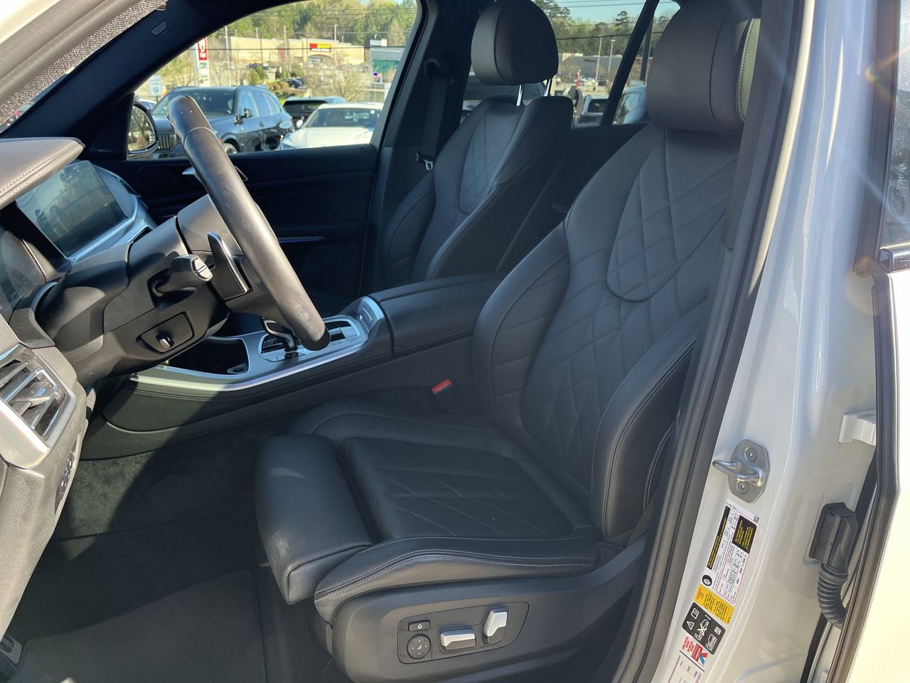 Used 2023 BMW X5 xDrive40i w/ M Sport Package image 14