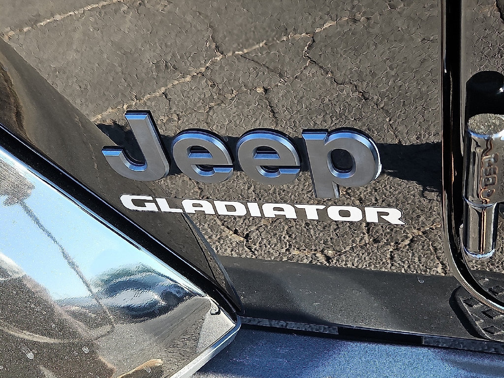 Used 2022 Jeep Gladiator Overland AWD/4WD image 15