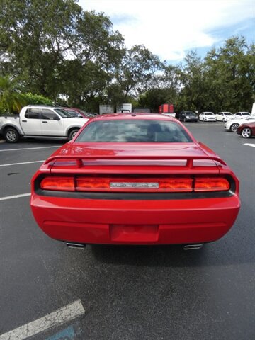 Used 2011 Dodge Challenger RWD image 13