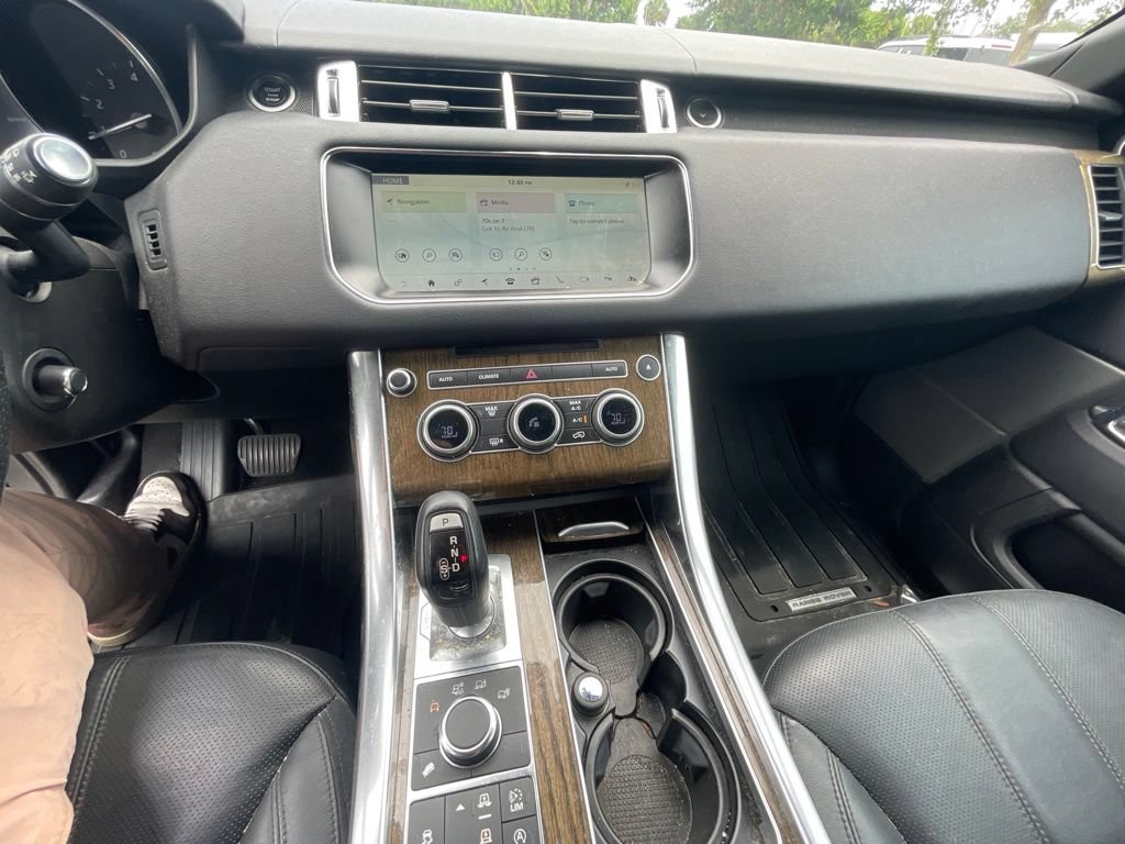 Used 2017 Land Rover Range Rover Sport SE AWD/4WD image 11
