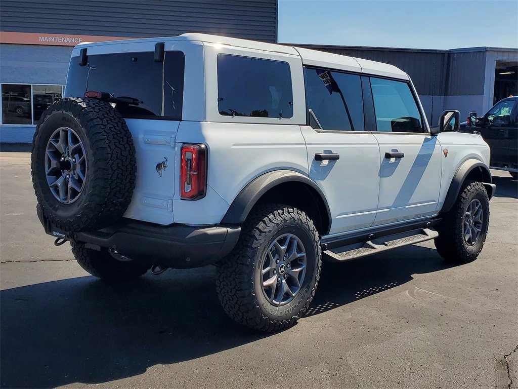 New 2025 Ford Bronco Badlands image 5