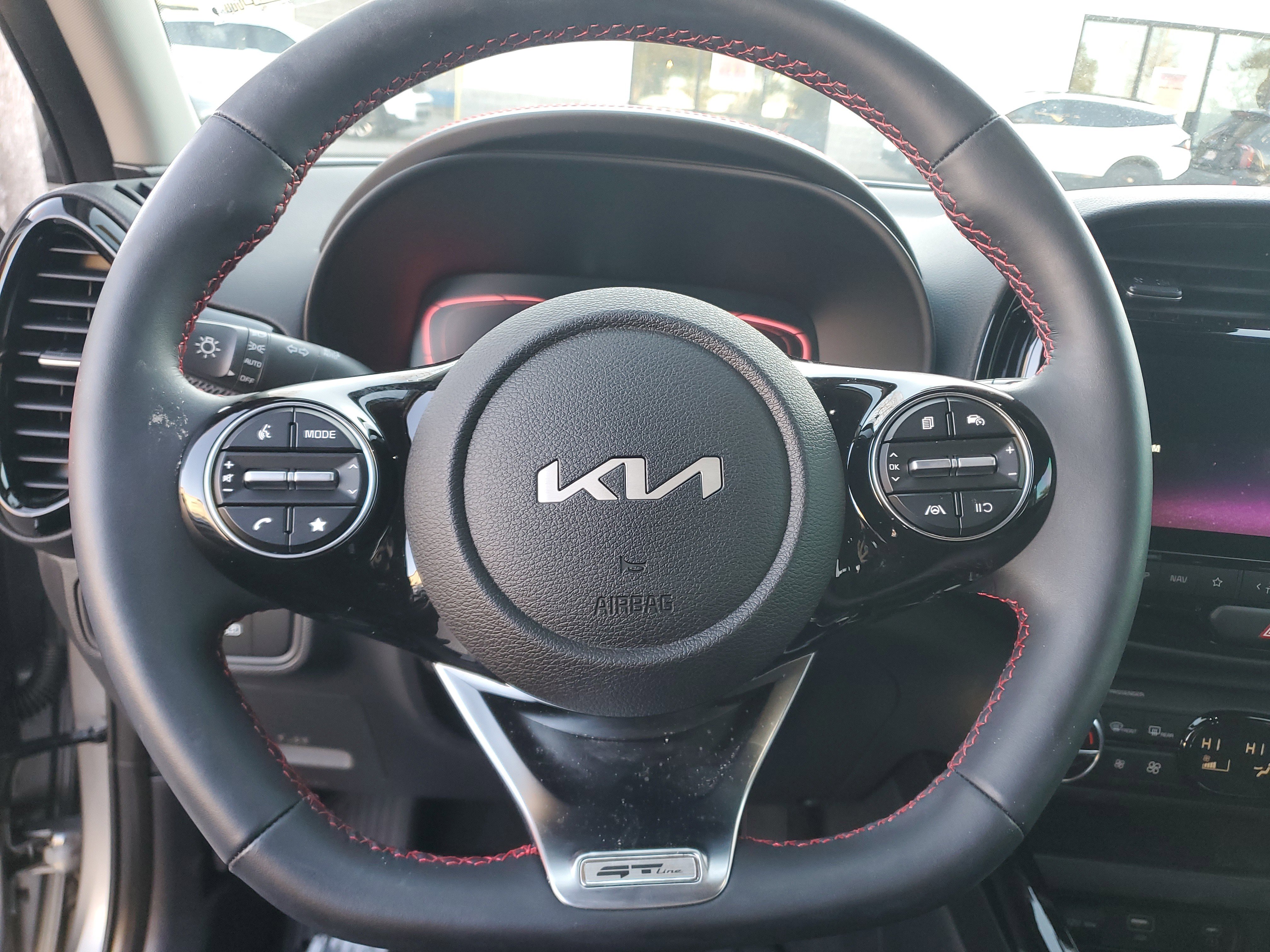 Used 2025 Kia Soul GT-Line image 22