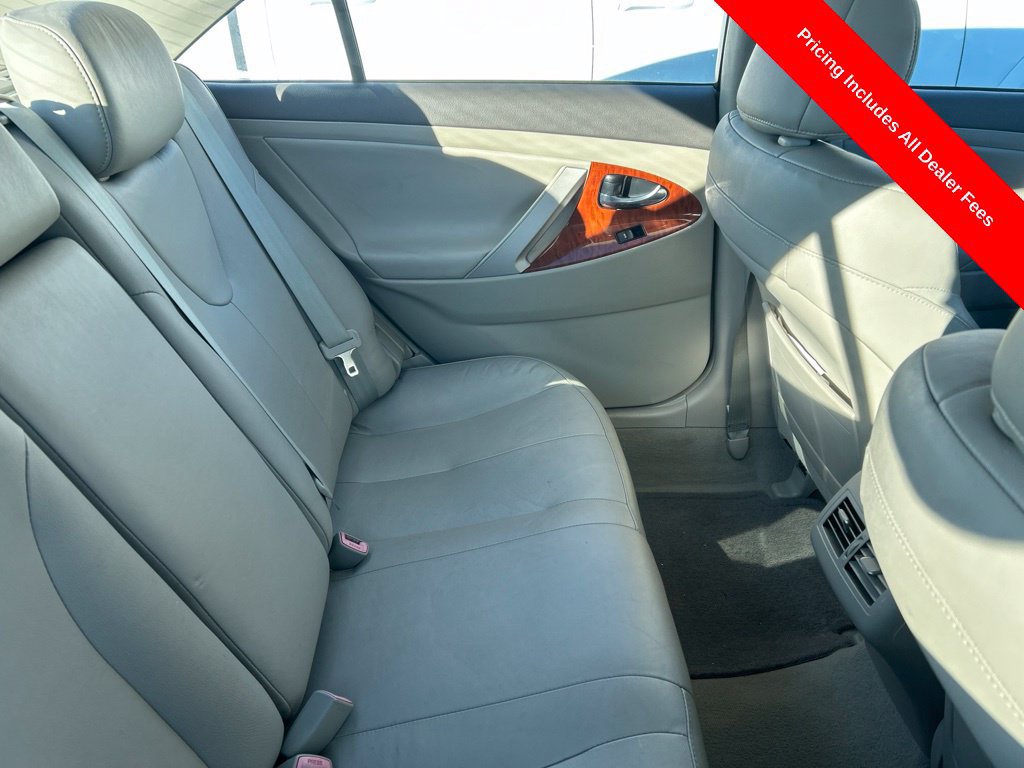 Used 2011 Toyota Camry XLE w/ XLE Extra-Value Pkg #1 FWD image 5