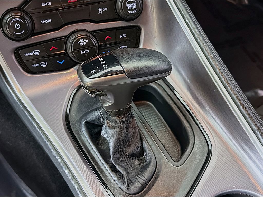 Used 2020 Dodge Challenger SXT image 29