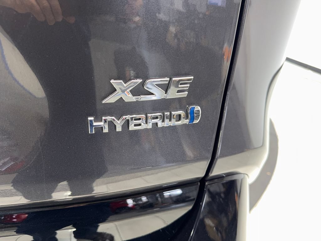 Used 2023 Toyota RAV4 XSE AWD/4WD image 24