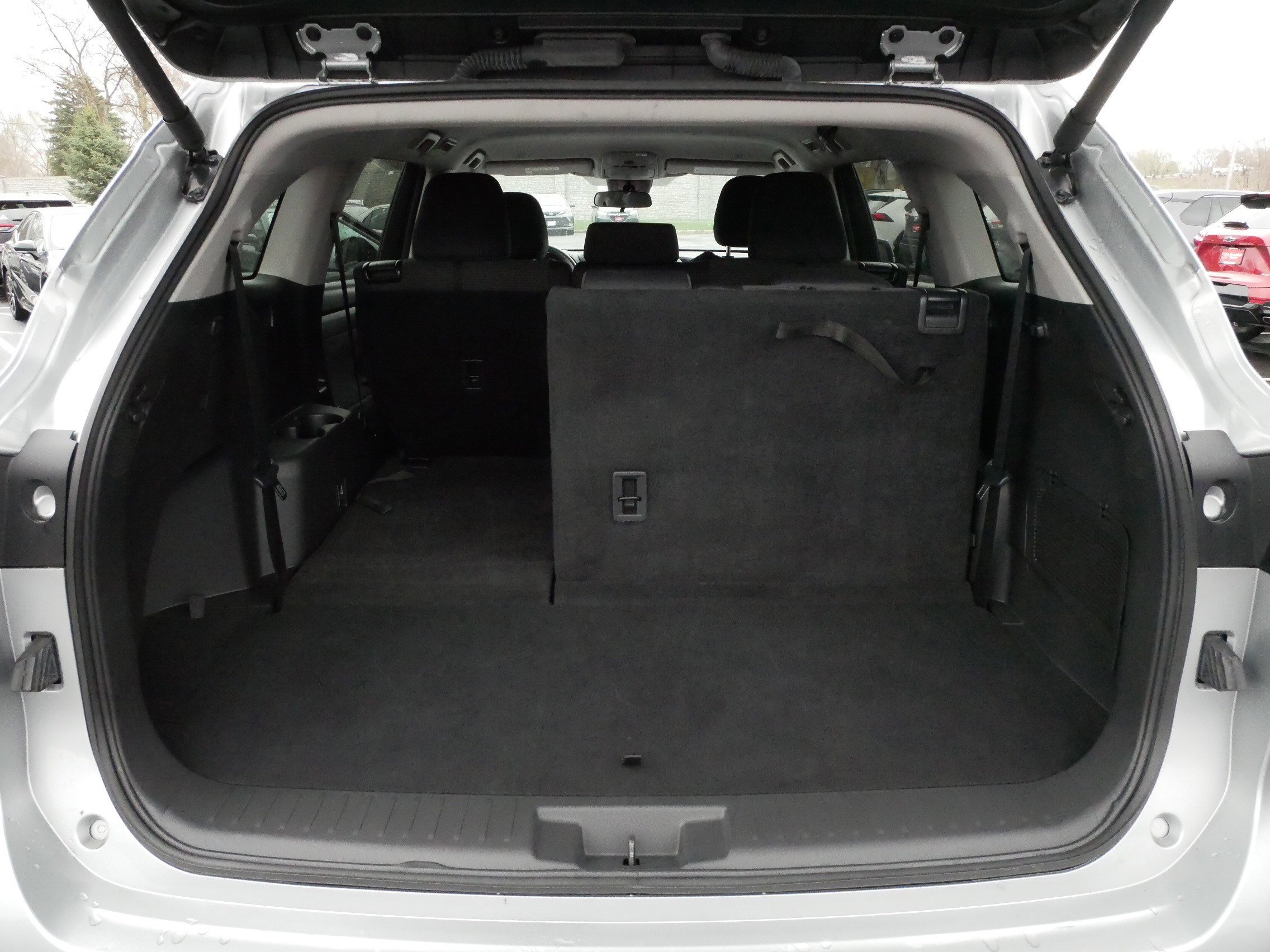 Certified 2024 Toyota Highlander LE AWD/4WD image 19