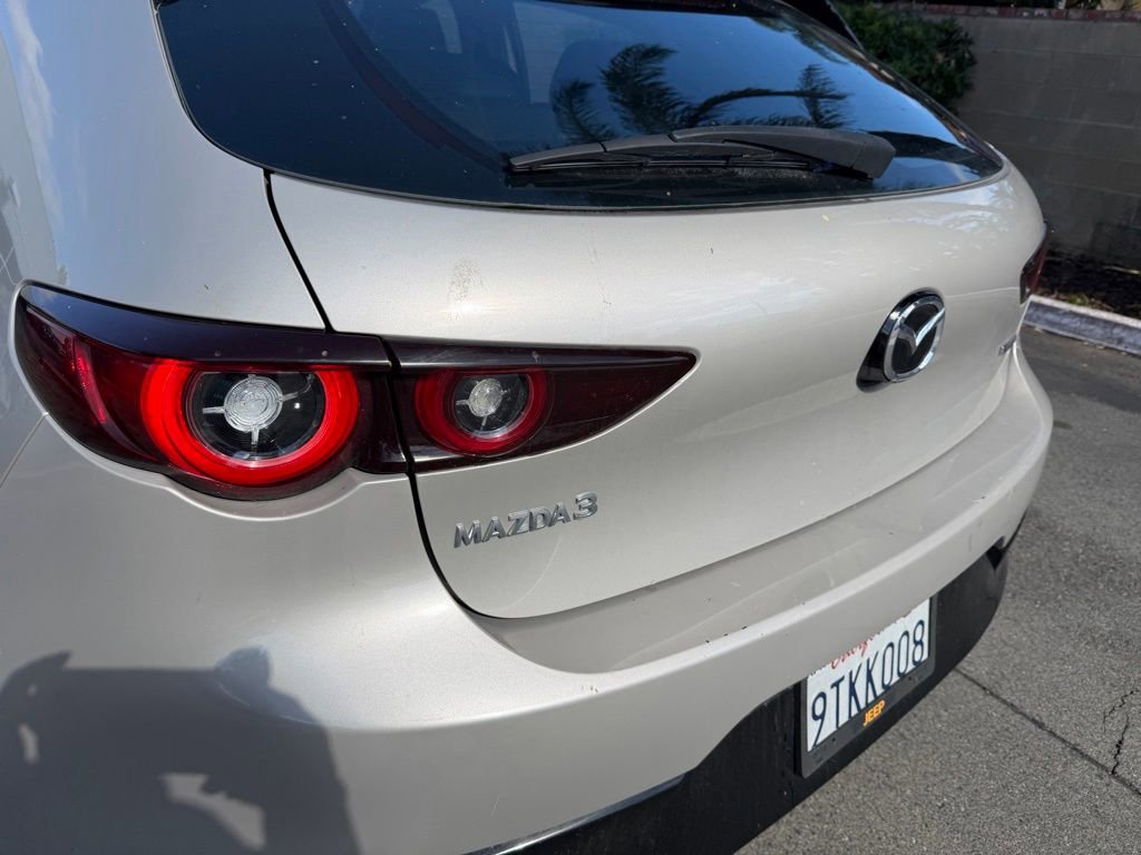 Used 2023 MAZDA MAZDA3 s FWD image 11