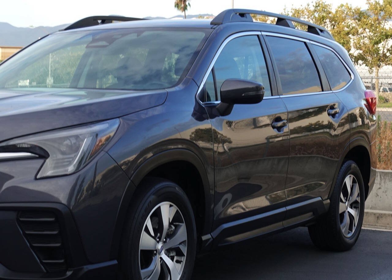 Used 2023 Subaru Ascent Premium w/ Convenience Package AWD/4WD image 6