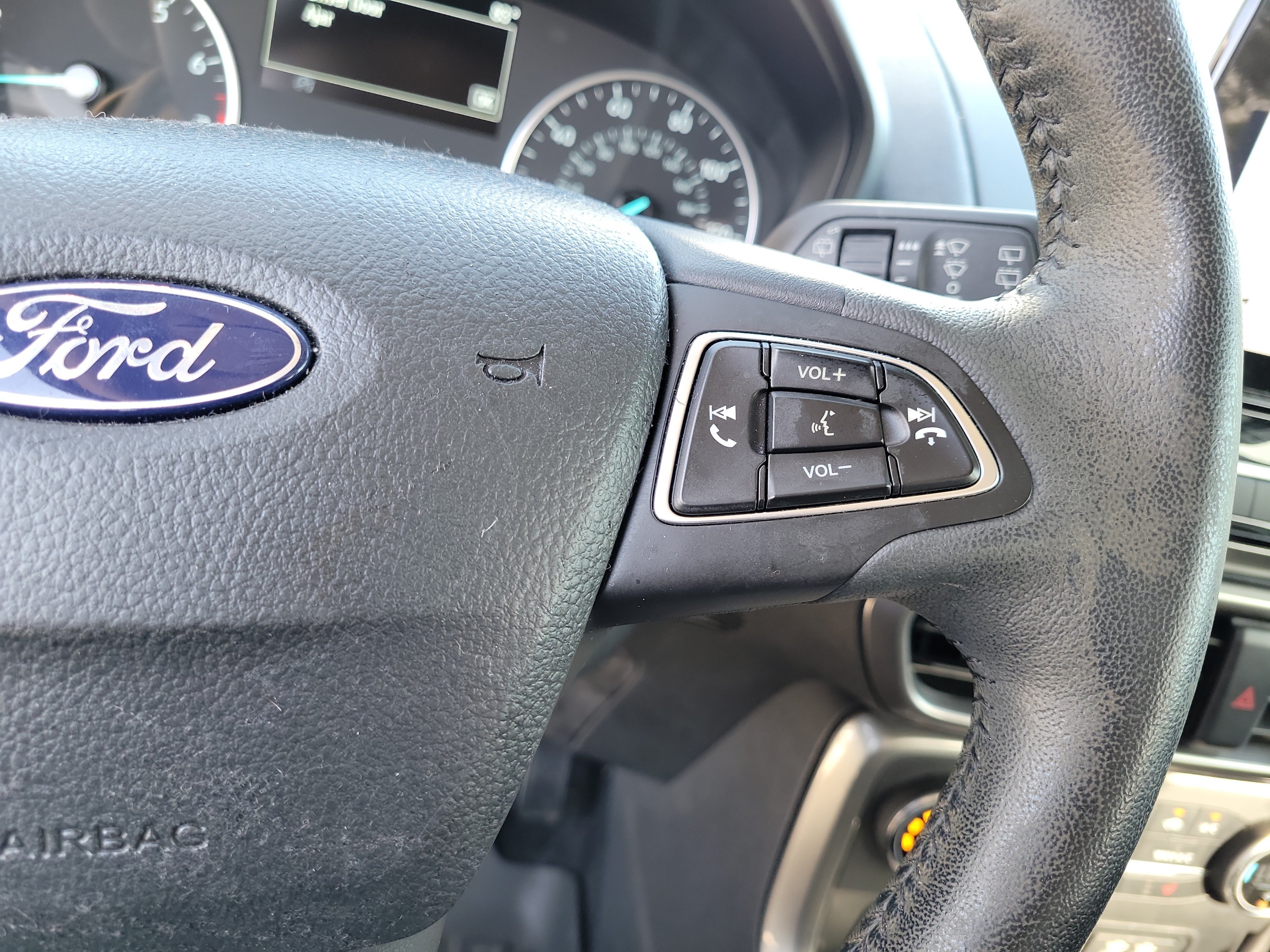 Used 2018 Ford EcoSport SE w/ SE Convenience Package FWD image 26