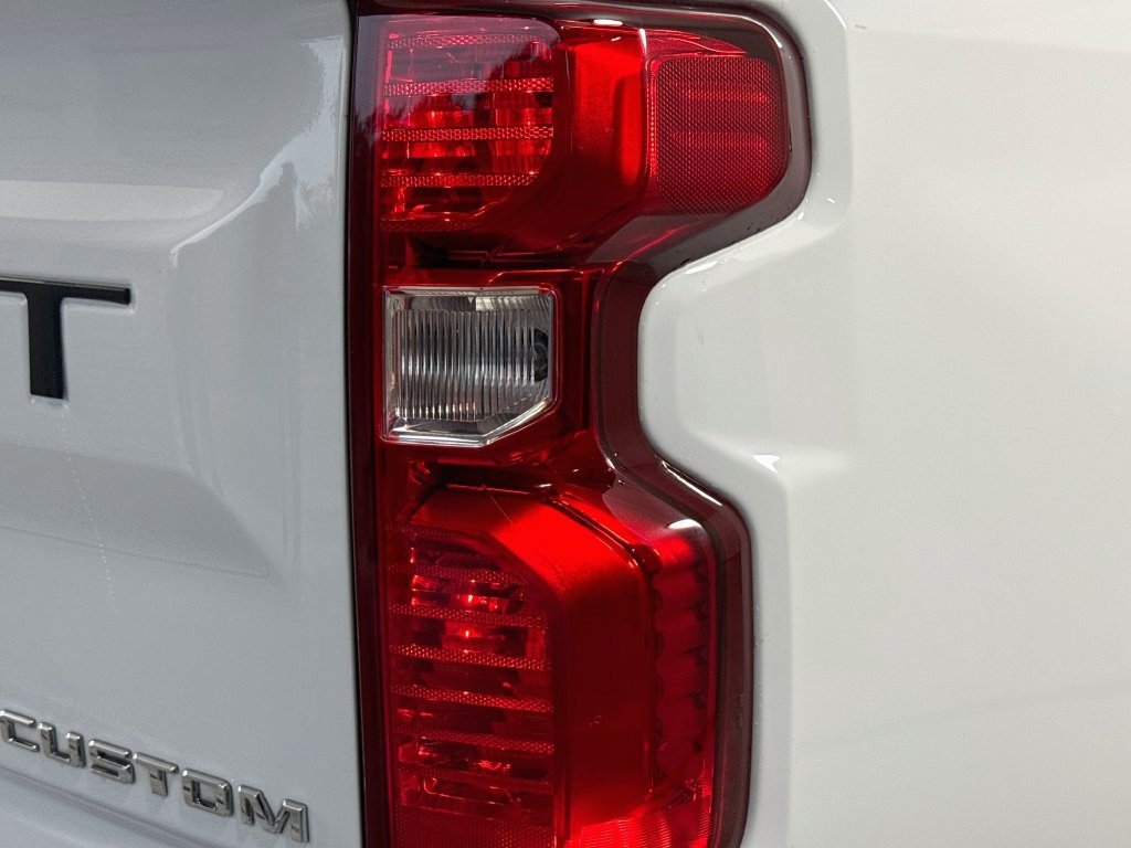 Used 2022 Chevrolet Silverado 1500 Custom RWD image 30