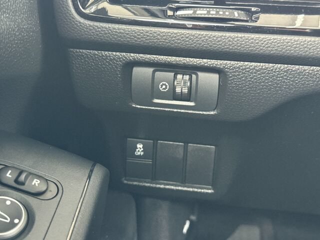 Used 2025 Honda Civic Sport image 29