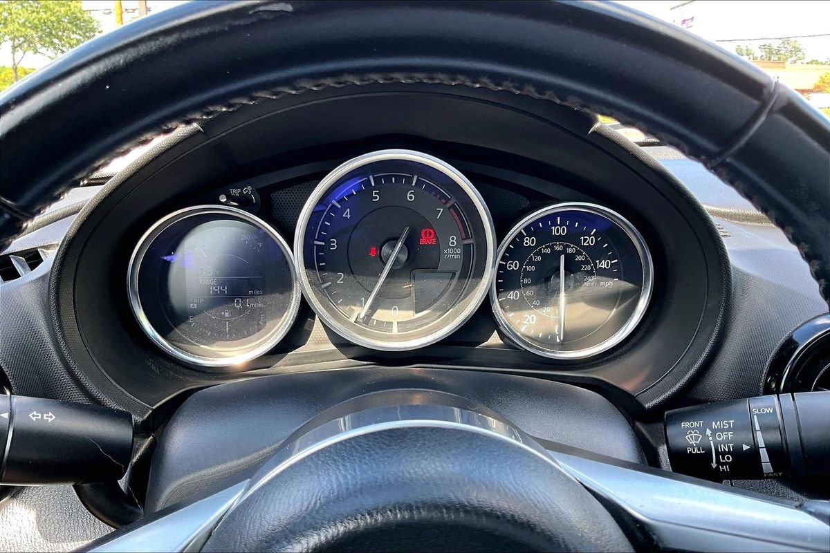 Used 2016 MAZDA MX-5 Miata Sport RWD image 19