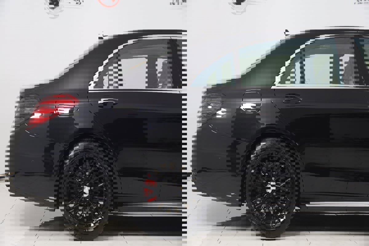 Used 2019 Mercedes-Benz S 63 AMG S 4MATIC Sedan image 81