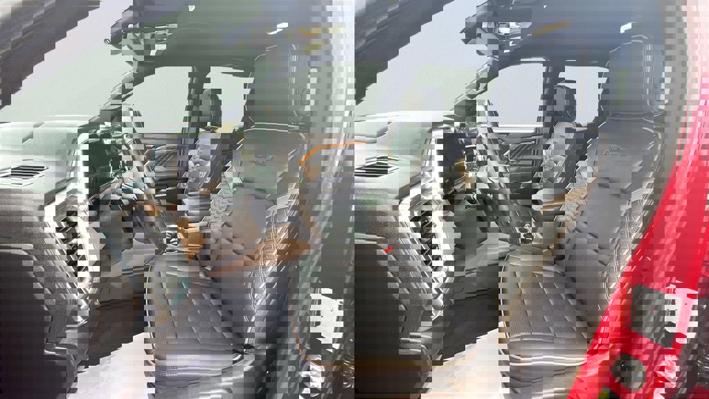 Used 2024 GMC Canyon Denali image 15