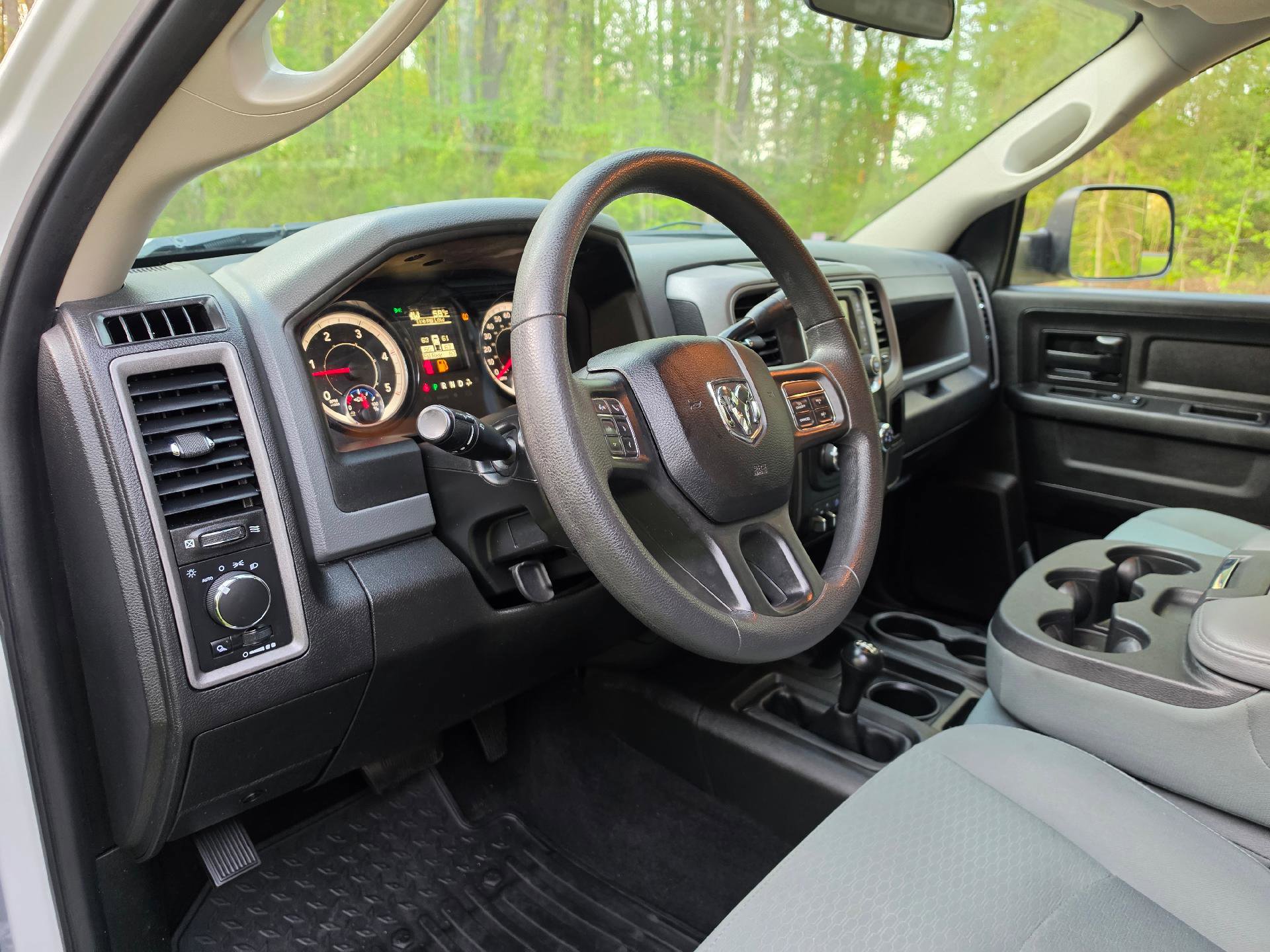 Used 2018 RAM 2500 Tradesman w/ Chrome Appearance Group AWD/4WD image 9