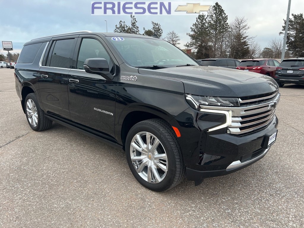 Used 2023 Chevrolet Suburban High Country image 5