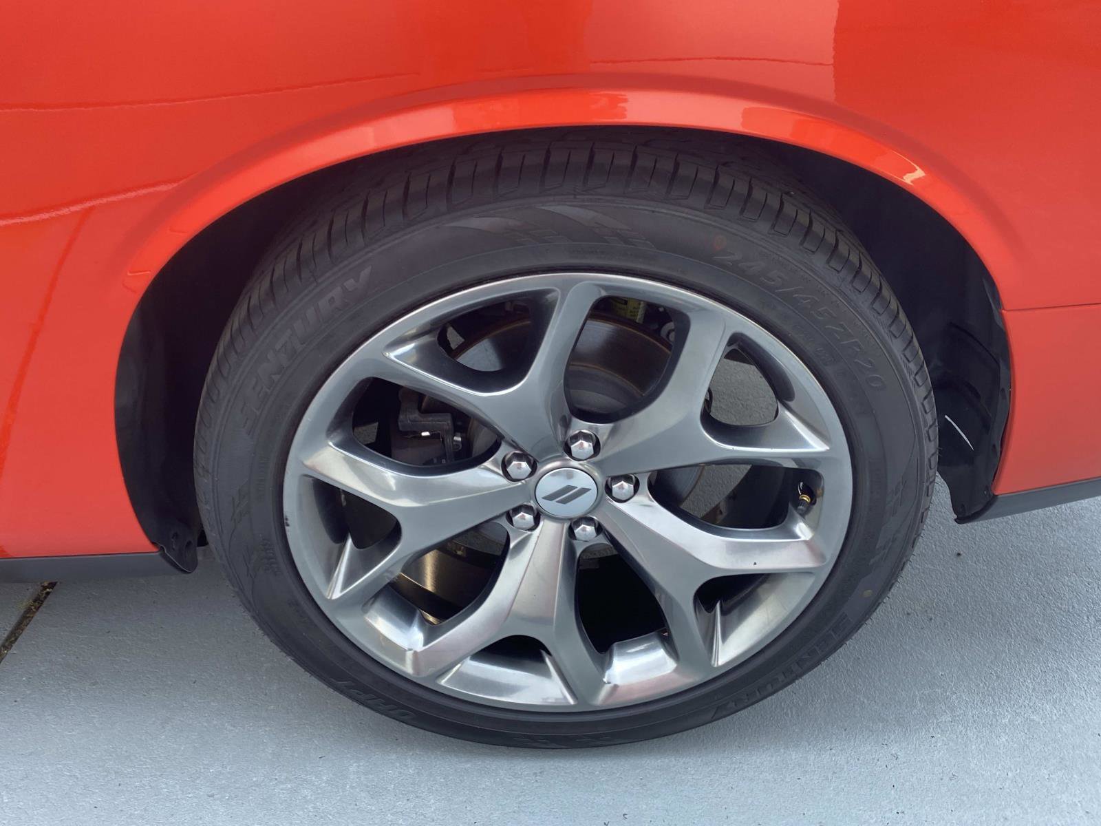 Used 2017 Dodge Challenger R/T w/ Driver Convenience Group RWD image 8