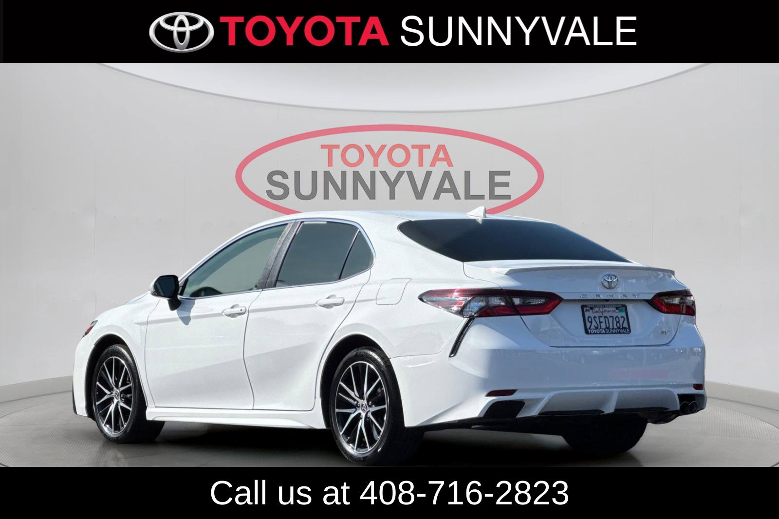 Used 2023 Toyota Camry SE FWD image 7