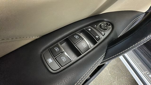 Used 2023 INFINITI QX80 Premium Select w/ Cargo Package AWD/4WD image 10