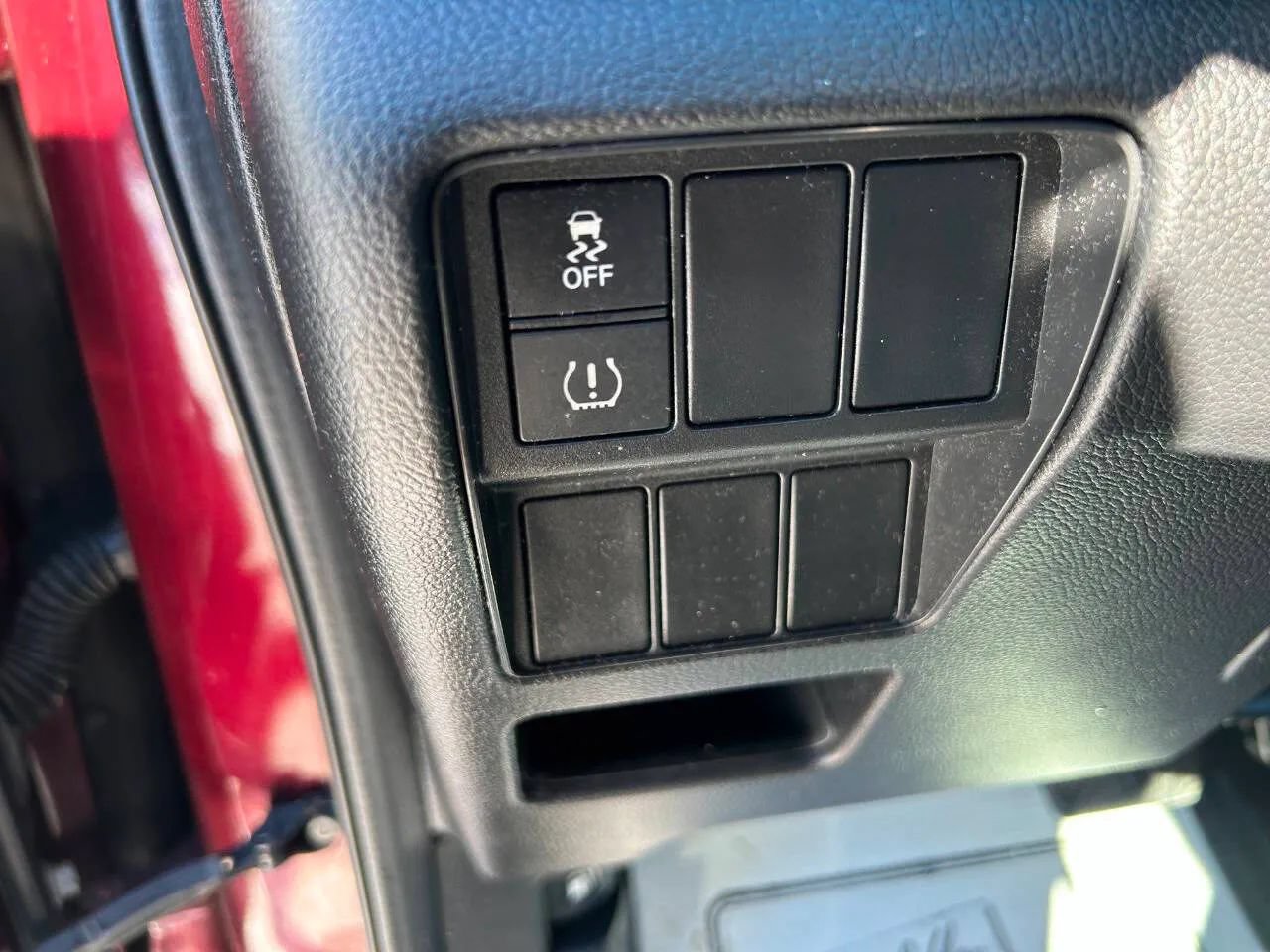 Used 2018 Honda CR-V LX image 19