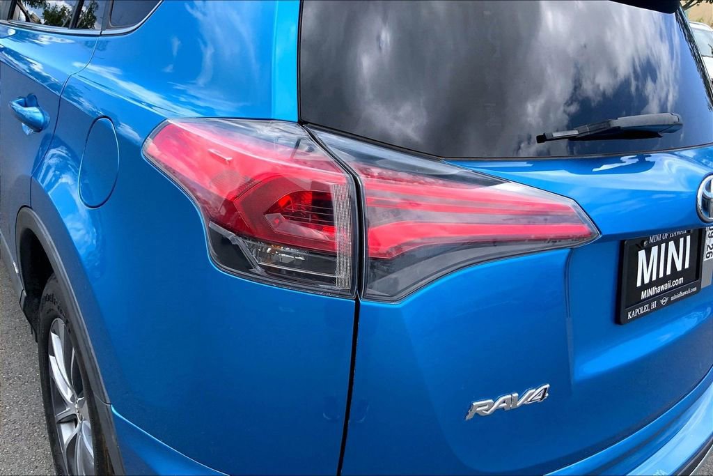 Used 2017 Toyota RAV4 XLE w/ Carpet Mat Package AWD/4WD image 28