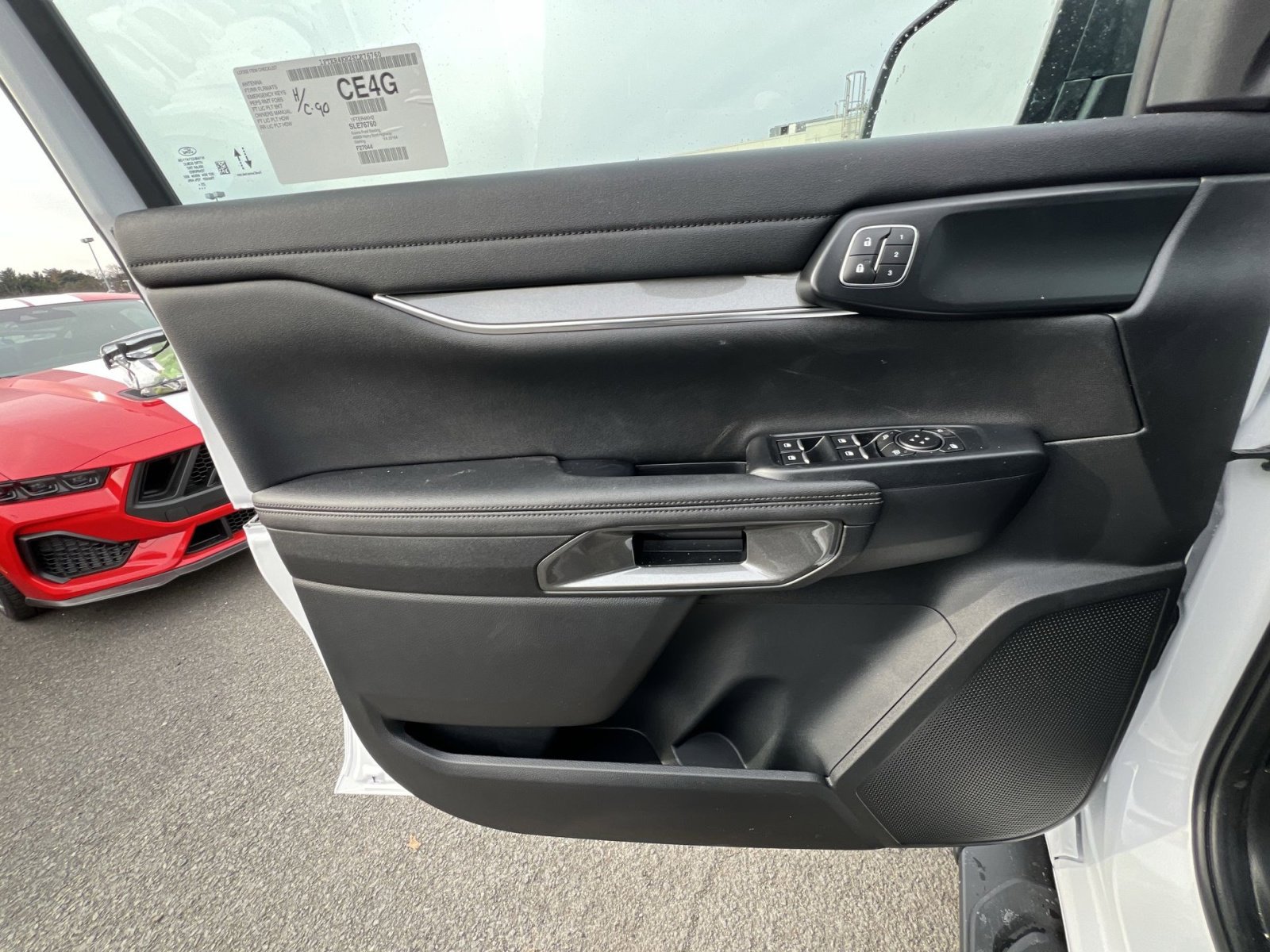 New 2025 Ford Ranger Lariat w/ FX4 Off-Road Package image 15