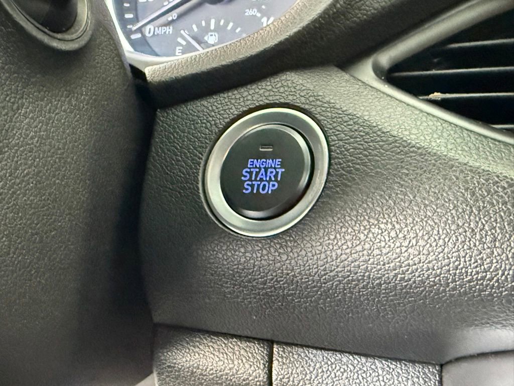 Used 2020 Hyundai Elantra GT N Line image 30