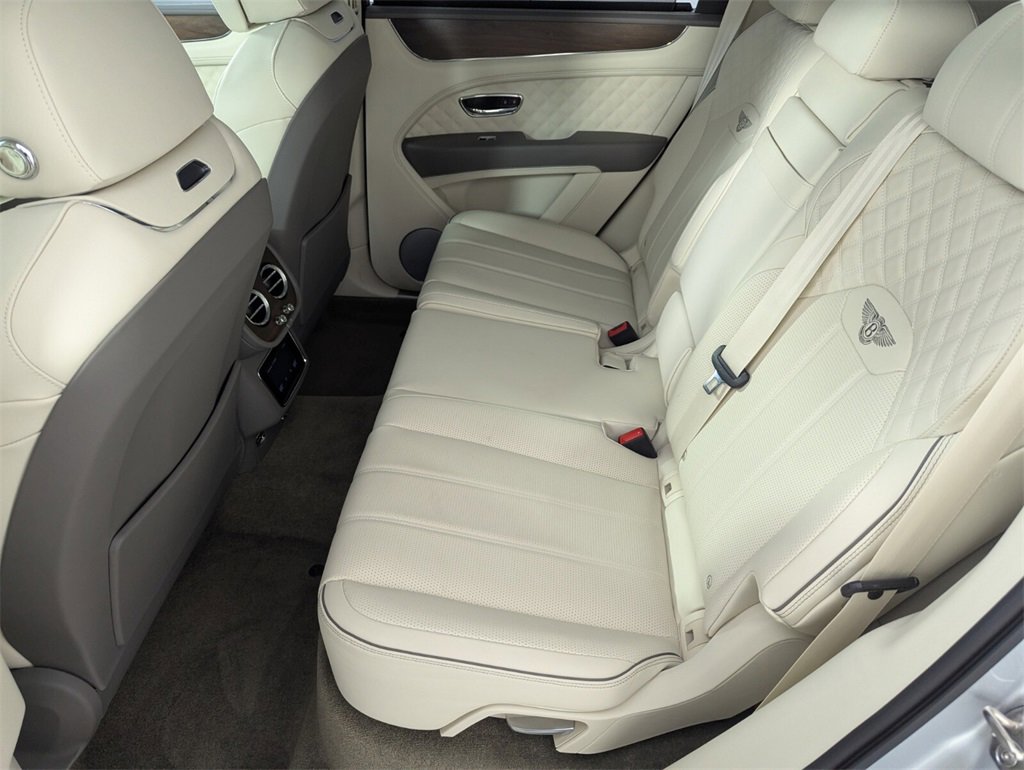 Used 2023 Bentley Bentayga image 14