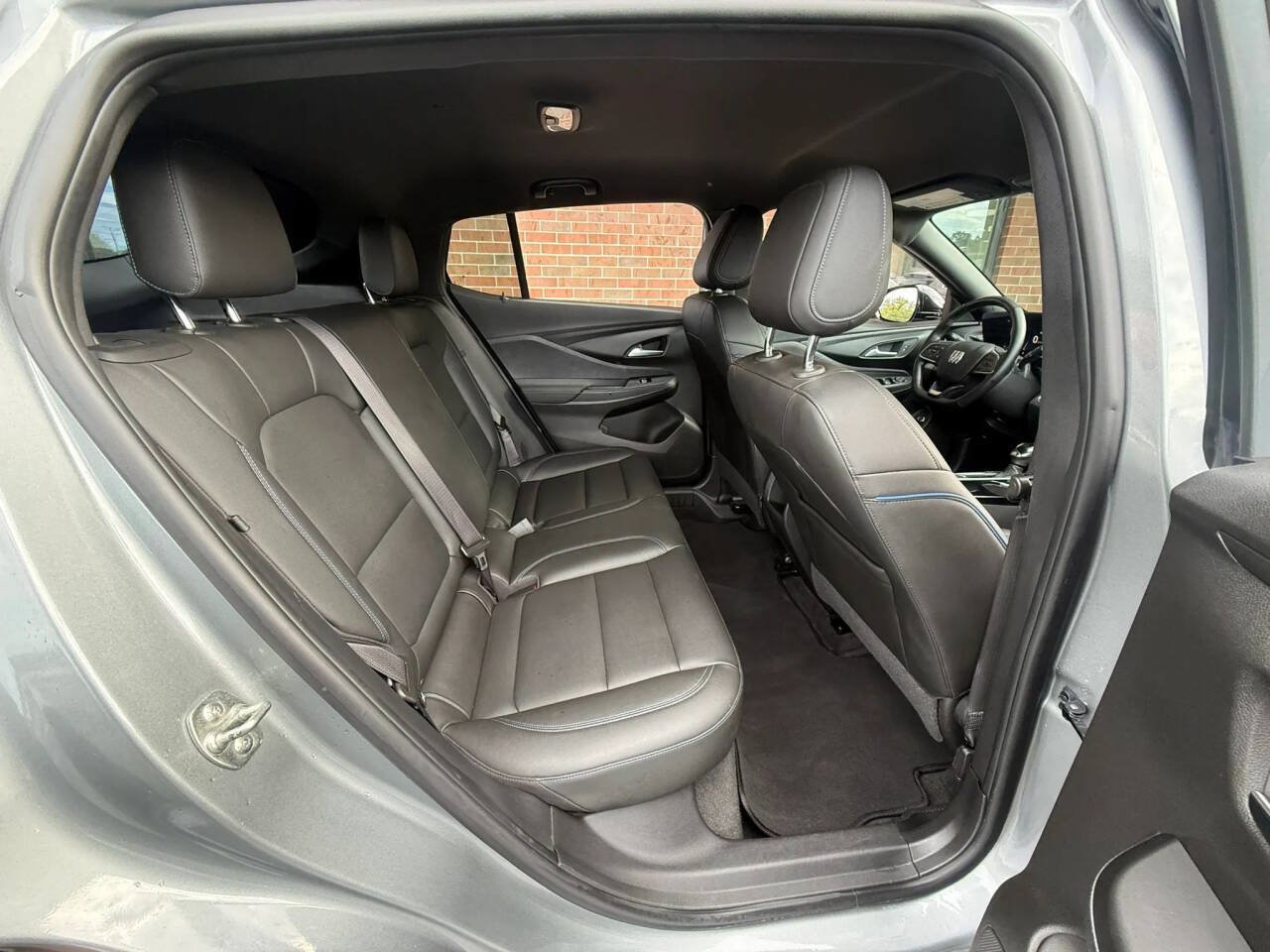 Used 2024 Buick Envista Sport Touring w/ Convenience I Package FWD image 22