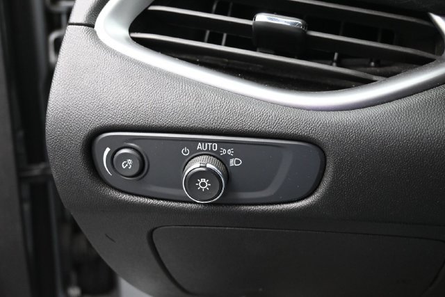 Used 2025 Chevrolet Malibu LT FWD image 25