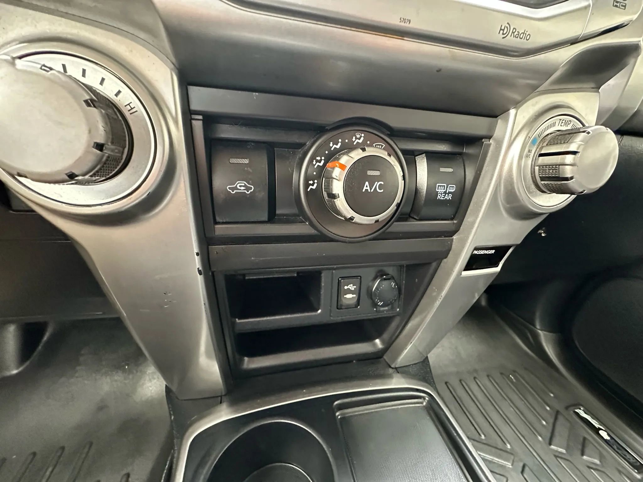 Used 2014 Toyota 4Runner SR5 Premium image 25