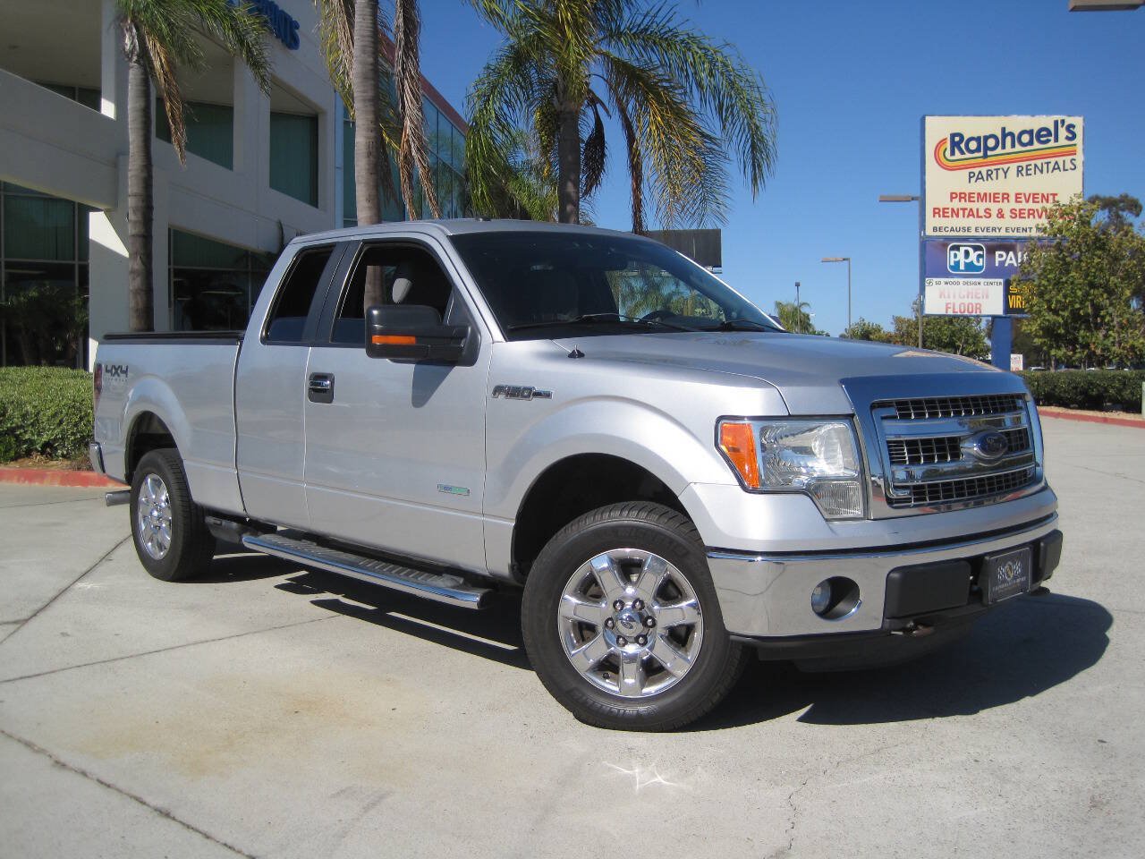 Used 2013 Ford F150 XLT w/ Luxury Equipment Group AWD/4WD image 40