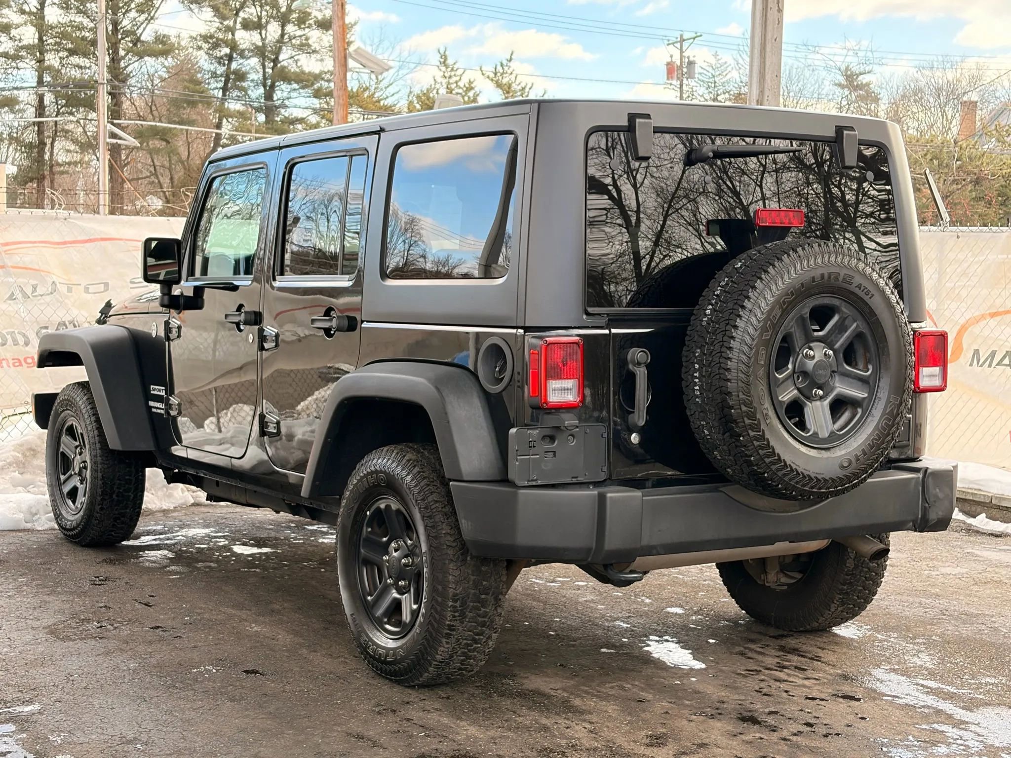 Used 2016 Jeep Wrangler Unlimited Sport w/ Connectivity Group image 46