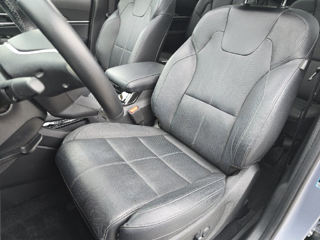 Used 2022 Kia Telluride SX w/ Nightfall Edition Package AWD/4WD image 25