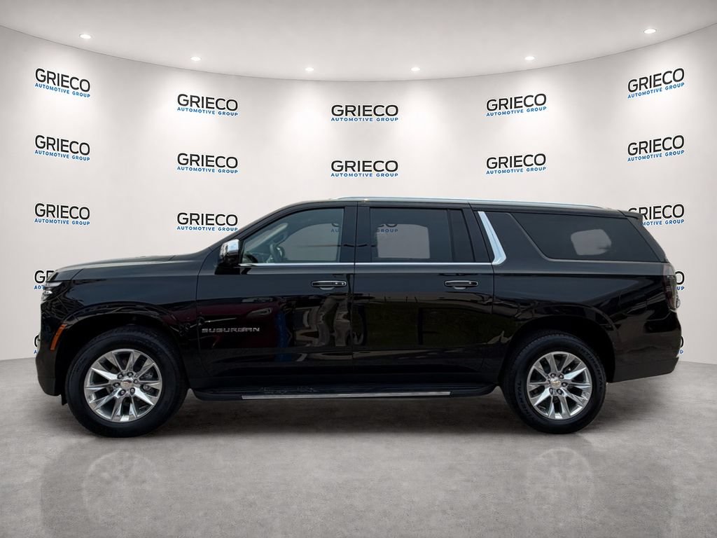 Used 2025 Chevrolet Suburban Premier AWD/4WD image 4