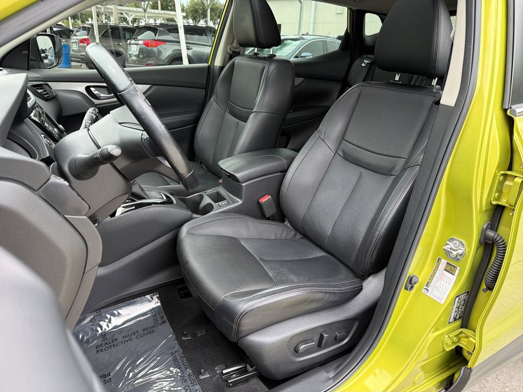 Used 2020 Nissan Rogue Sport SL w/ Premium Package FWD image 33